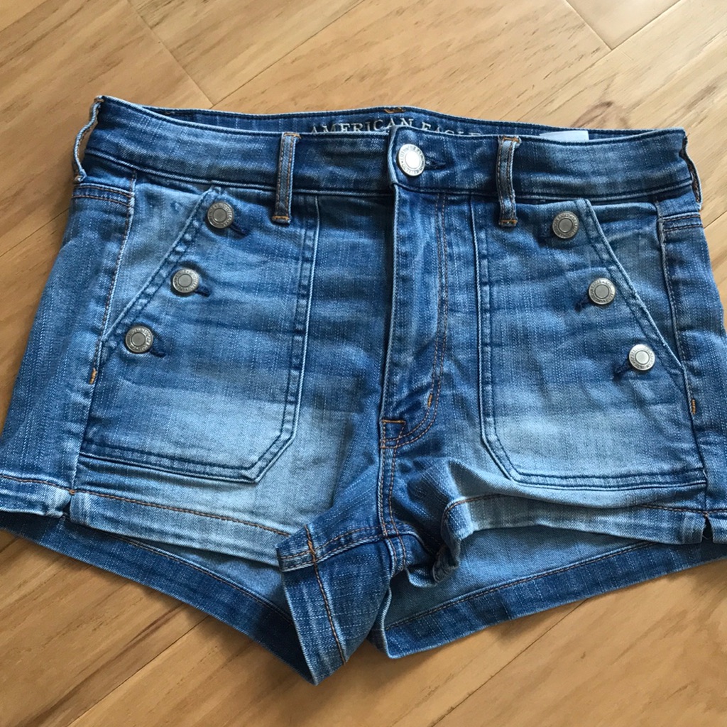 American Eagle Super Stretch Super High Rise Shortie 8 American Eagle Super Stretch Super High Rise Shortie 8